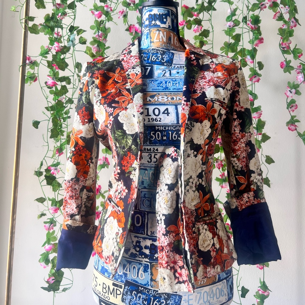 Valentine Gauthier Paris/Anthropologie Floral Blazer w/ button tab